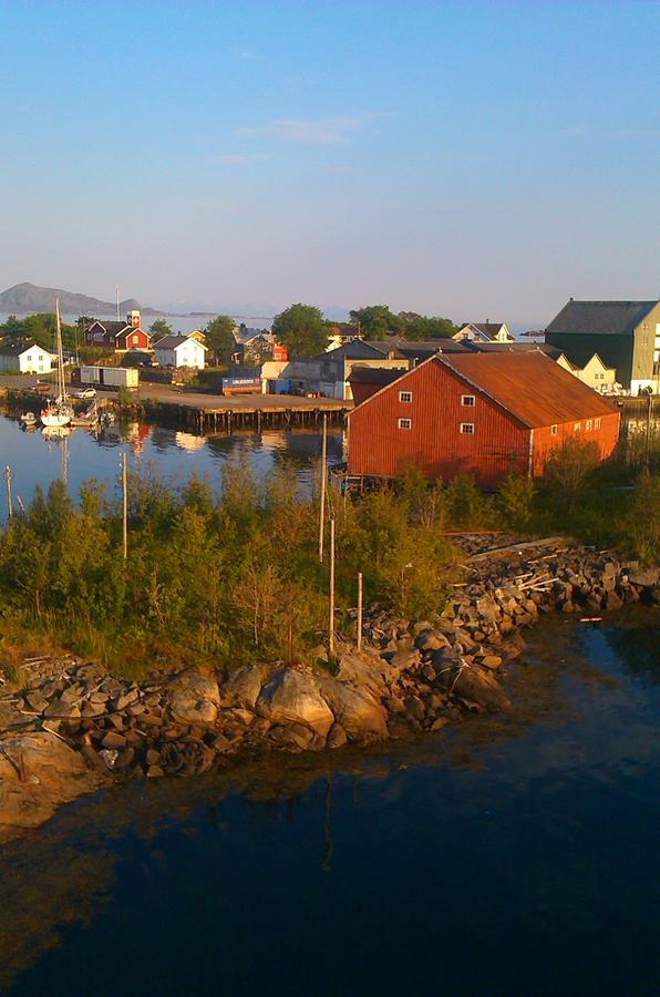 Berg Apartments Svolvaer Exterior photo