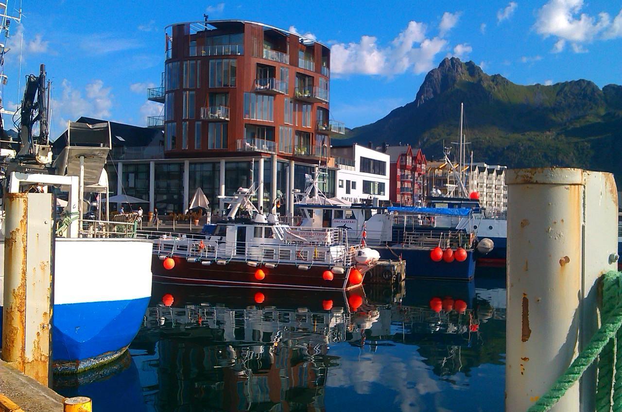 Berg Apartments Svolvaer Exterior photo